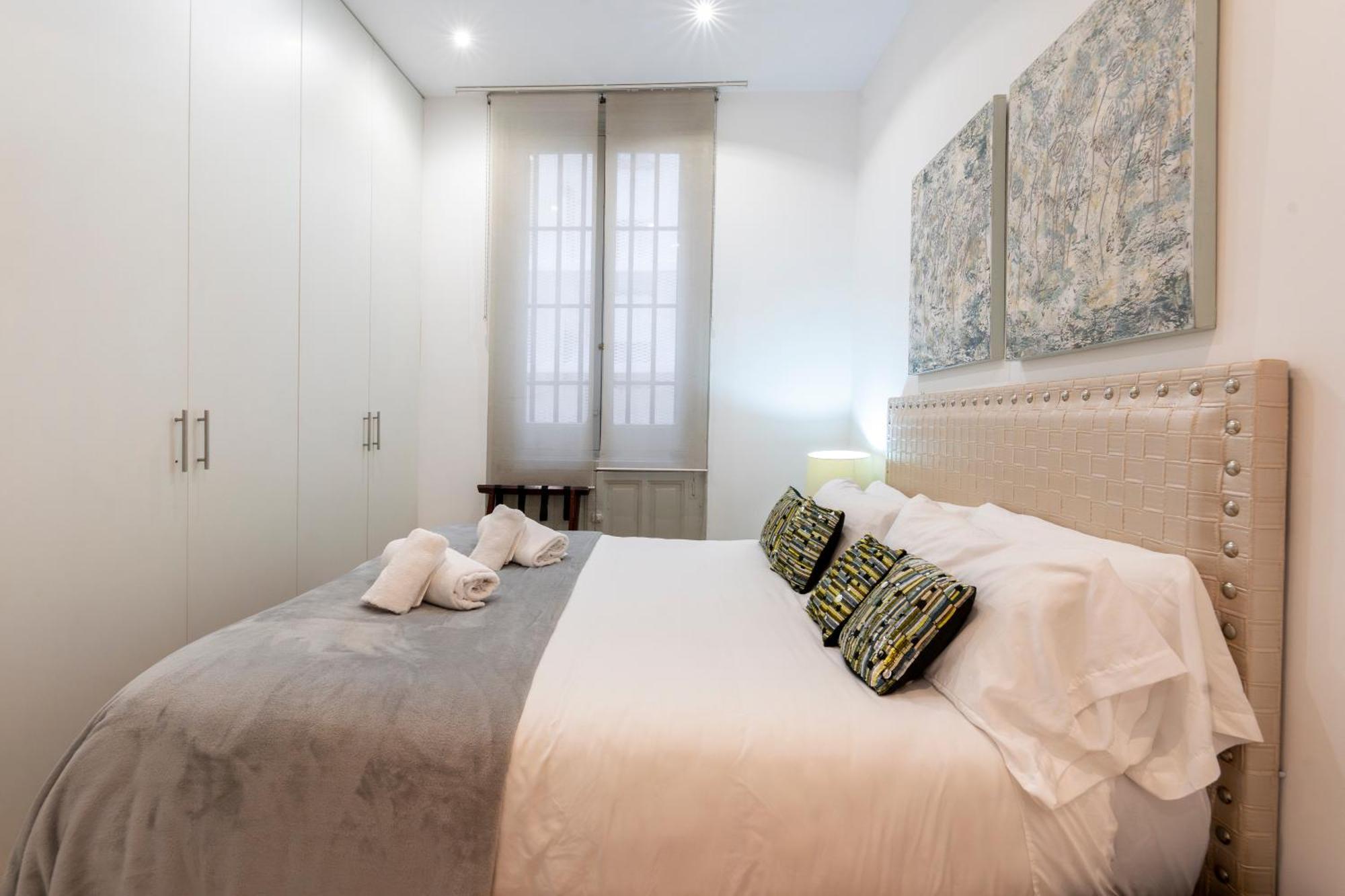 For You Rentals New Design Apartment Temporal Puerta Del Sol Pre10A Madrid Bagian luar foto