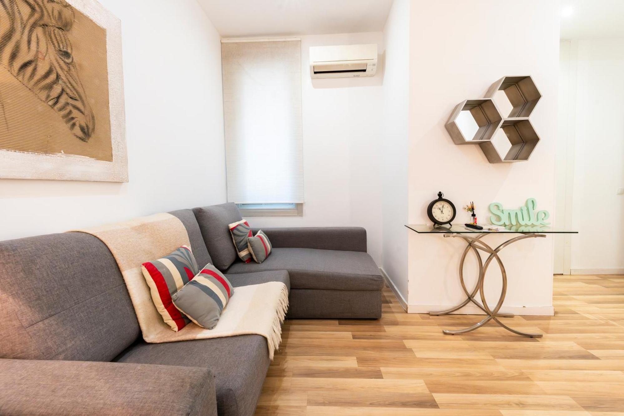 For You Rentals New Design Apartment Temporal Puerta Del Sol Pre10A Madrid Bagian luar foto