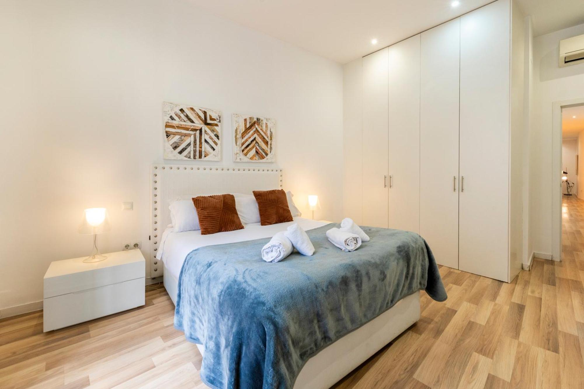 For You Rentals New Design Apartment Temporal Puerta Del Sol Pre10A Madrid Bagian luar foto